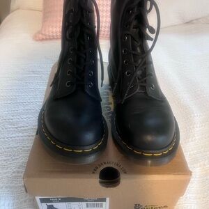 DR MARTENS 1460 Nappa sz9